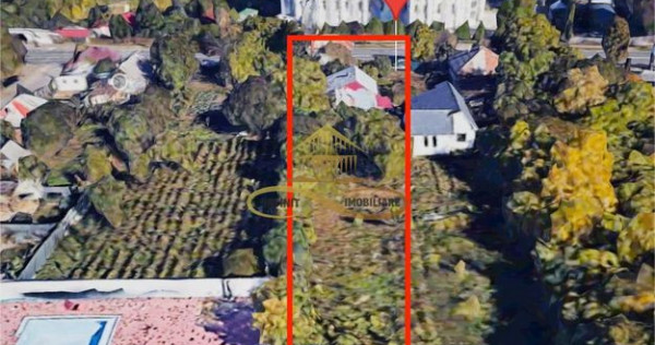 Vand casa batraneasca + Teren &ndash;zona REPUBLICII, Bacau, ...