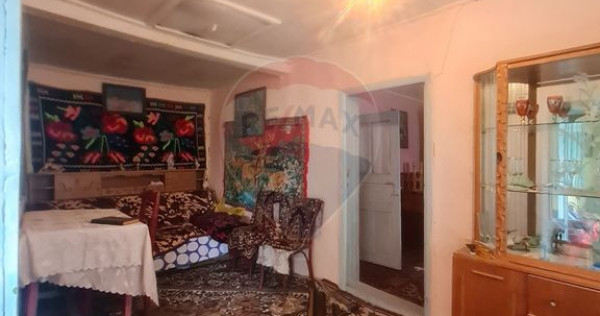 Casă cu 3 camere de v&acirc;nzare in Jiliste