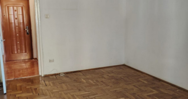 Garsoniera de vanzare Astra-Calea Bucuresti