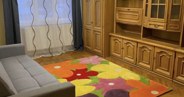 Apartament cu 2 camere, decomandat, Tolstoi