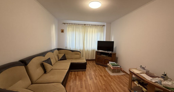 EXCLUSIVITATE!!! APARTAMENT 4 CAMERE DECOMANDAT , ZONA UL...