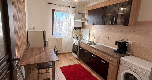 Apartament 1 camera decomandat zona Eroilor