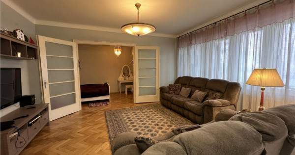 Tur LIVE! Proprietate regim special, Central, Brasov