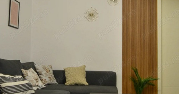 Aparatorii patriei studio etaj 3