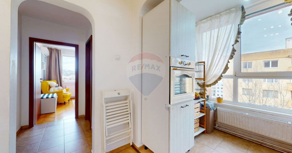 3 Camere Spațios | Vedere Neobturată T&acirc;mpa | Zonă Scr...