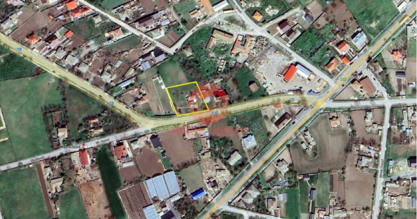 Casa Batraneasca in Topraisar cu Teren de 1711 mp si Deschid