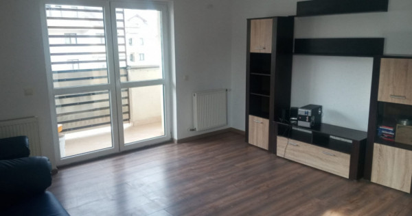 V&acirc;nzare apartament 2 camere -Tractorul | Parcare | Luminos