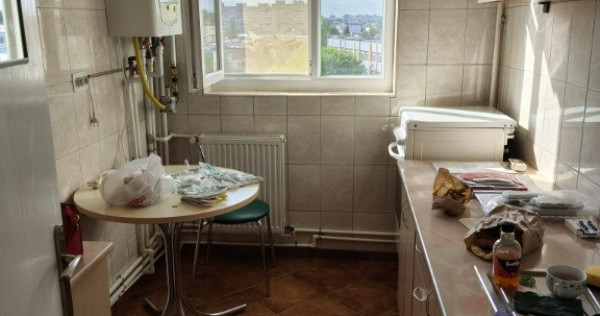 Apartament 3 camere, centrala termica, Bdul.Alexandru Obregea.Berceni.