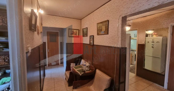 V&acirc;nzare apartament decomandat 4 camere Bd. Br&acirc;ncoveanu