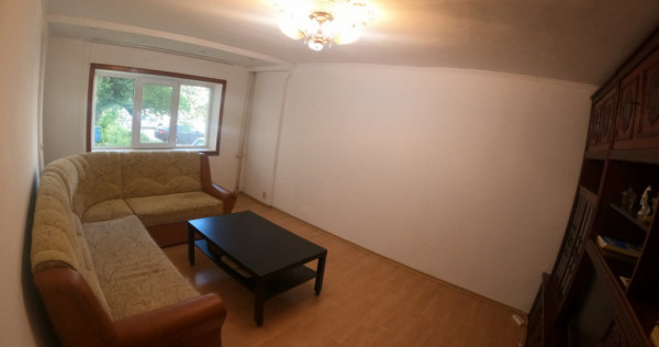 Apartament de 3 camere, 73 mp decomandat la parter inalt