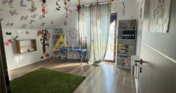 Casa individuala de P 2- Zona Amurgului / Fermei