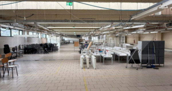 Hala pentru diferite activitati plus parte adminitrativa