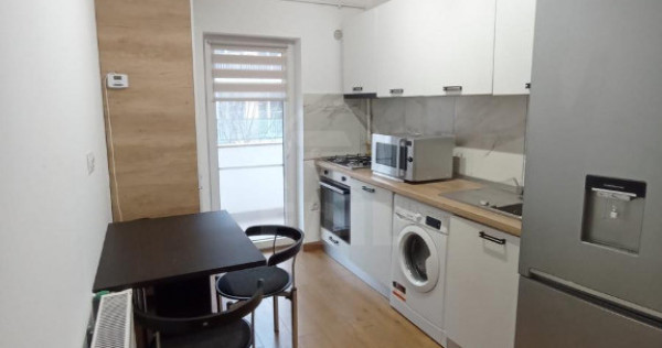 Apartament decomandat, etaj intermediar, Floresti