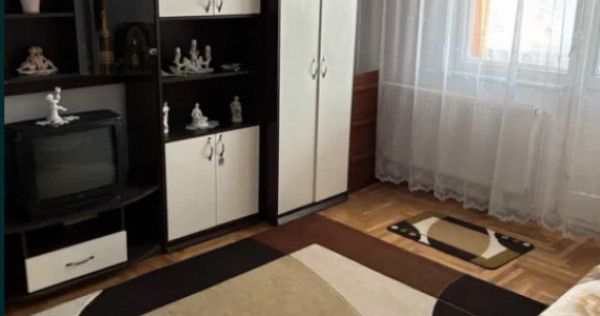 Apartament 3 camere, decomandat - zona Florilor