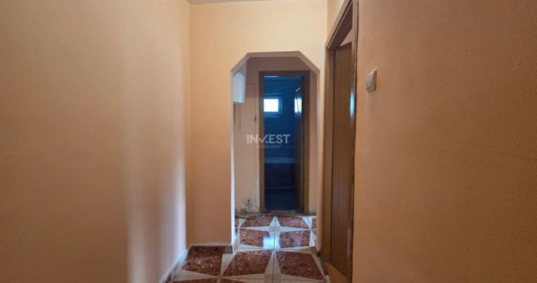 VANZARE-3 CAMERE-PIATA DACIA