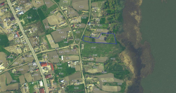 Teren intravilan 4367 mp &ndash; Salcioara &ndash; deschidere la lac