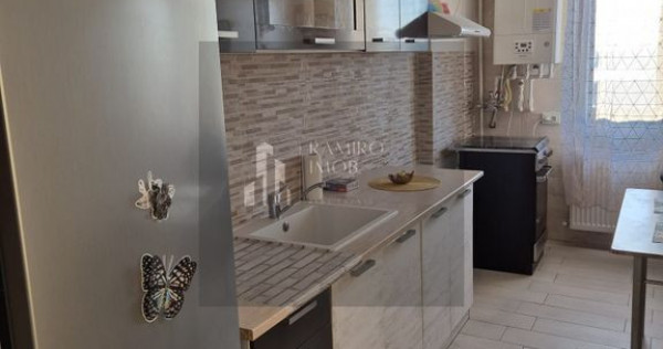 Garsoniera Decomandata 41mp - Sector 4 - Bulevardul Metal...