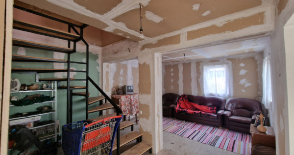 CASA 3 Camere+TEREN 1338 MP Crevedia / Cocani / Toate utilit