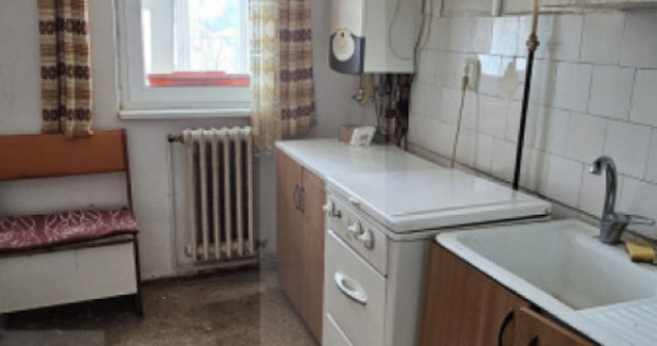 Apartament 2 camere, zonă centrală, lift -Sf.Gheorghe