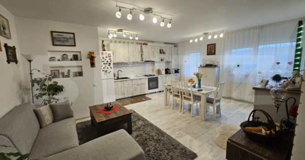 Apartament semidecomandat cu 2 camere, foarte luminos, zona