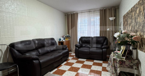 Apartament de vanzare, cu 4 camere, 81,36 mp, zona Sebastian