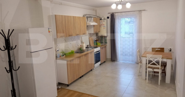 Apartament semidecomandat cu 2 camere, parcare inclusa, zona