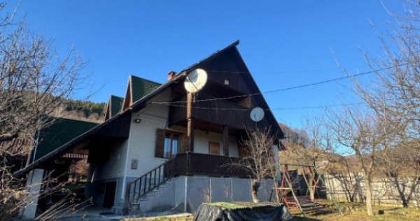 Casă 3 dormitoare, 90 mp, teren 10 ari, zona Firiza