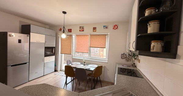 COMISION 0 Apartament 3 camere semidecomandat Eroilor