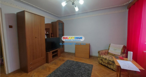 Apartament 3 camere, etaj 2, plus boxa, zona Servicii Pasap