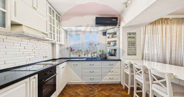 Apartament de 3 camere cu priveliste - zona Stefan Cel Mare