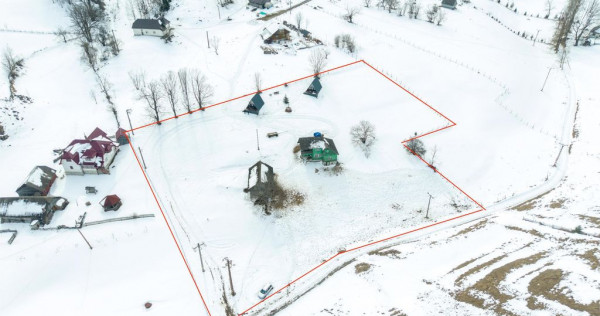 Teren 7,656 mp + Cabane tip A Frame, Fundata