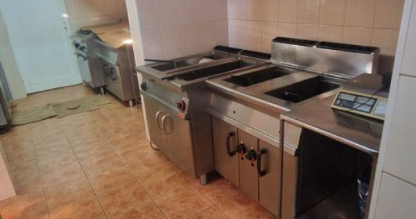 Fast-food cu profit garantat sector 2