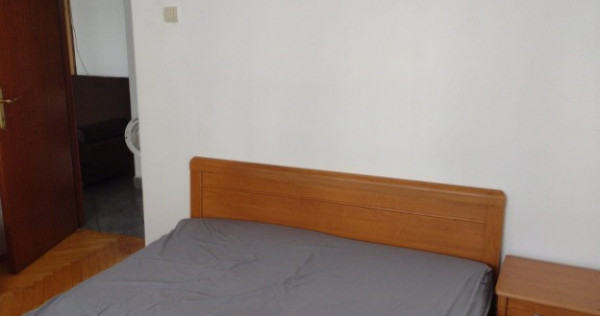 Apartament 2 camere decomandat, et. 3, Nicolina