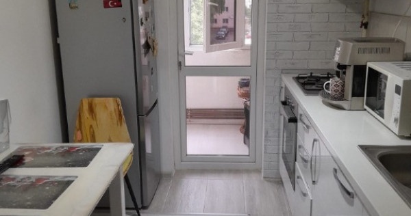 Apartament 2 camere decomandat Micro 12