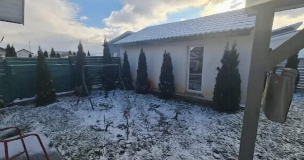 Casă 4 dormitoare + garaj | Panouri fotovoltaice | Izvor