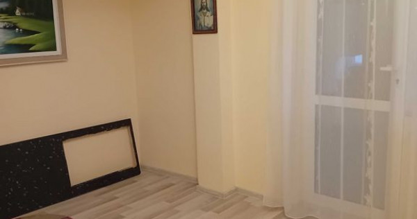 Apartament 3 camere, decomandat, Micro 20