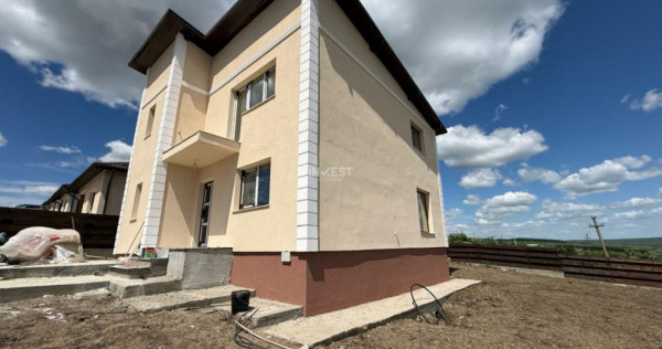 Casă individuală cu 4 camere și teren 550mp2 COMISION 0%