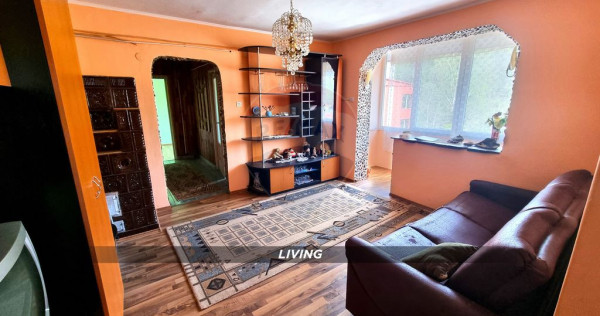 DE VANZARE: Apartament 3 camere central Cavnic | Ideal in...