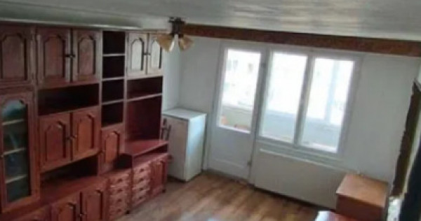 Apartament 2 camere, decomandat - zona Astra