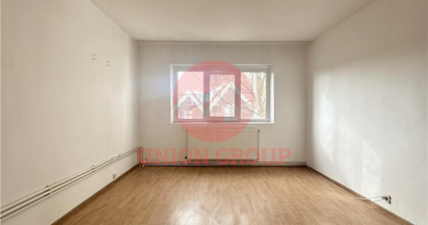 Apartament 4 Camere Decomandat, Etaj 2, Zona KM 4-5