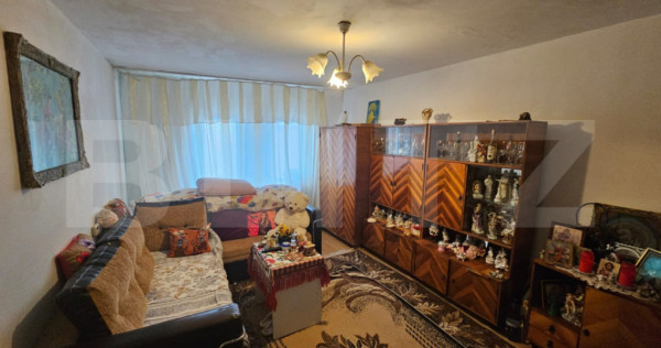 Apartament 4 camere decomandat, 70 mp, zona Kaufland Cetate