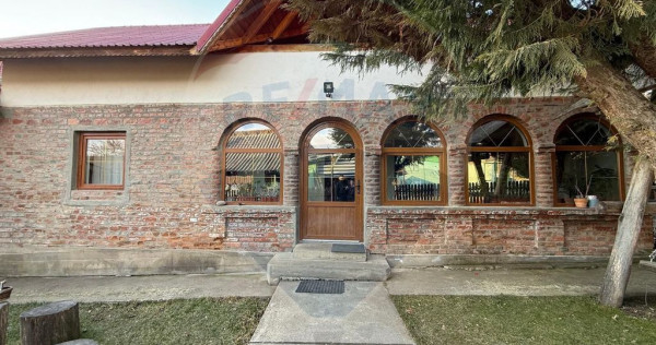 Casa cu teren de vanzare Golesti-Ramnicu Valcea / Manasti...