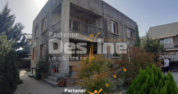 Vila P+1 la gri, curte libera, zona Magurele