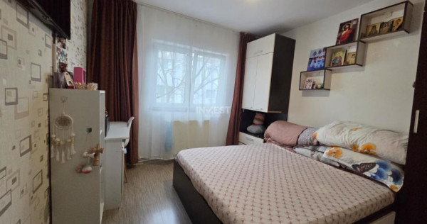 Apartament 2 camere- Decomandat- Etaj intermediar