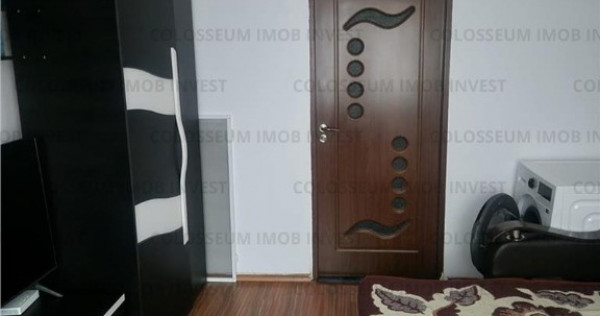 COLOSSEUM: Camera cu baie Ct termica mobilata Tractorul Lidl