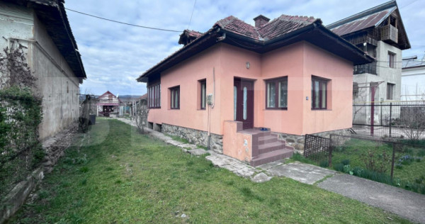 Casa cu Anexe-Bld Ecaterina