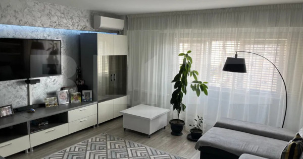 Apartament 3 camere decomandate, 82 mp, cu 2 balcoane, mobil