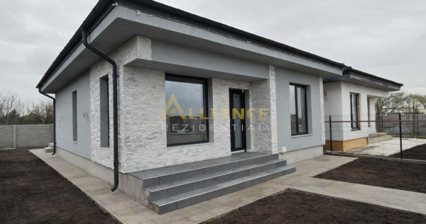 Casa parter -3 camere- Incalzire in pardoseala - Comuna Berc