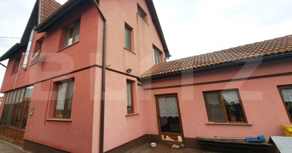 Casă spațioasă P+E+M de v&acirc;nzare &ndash; Hărman | 5 camere |