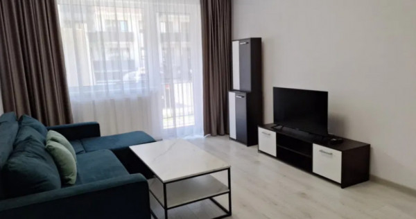 Apartament 3 camere, decomandat - zona Tractorul